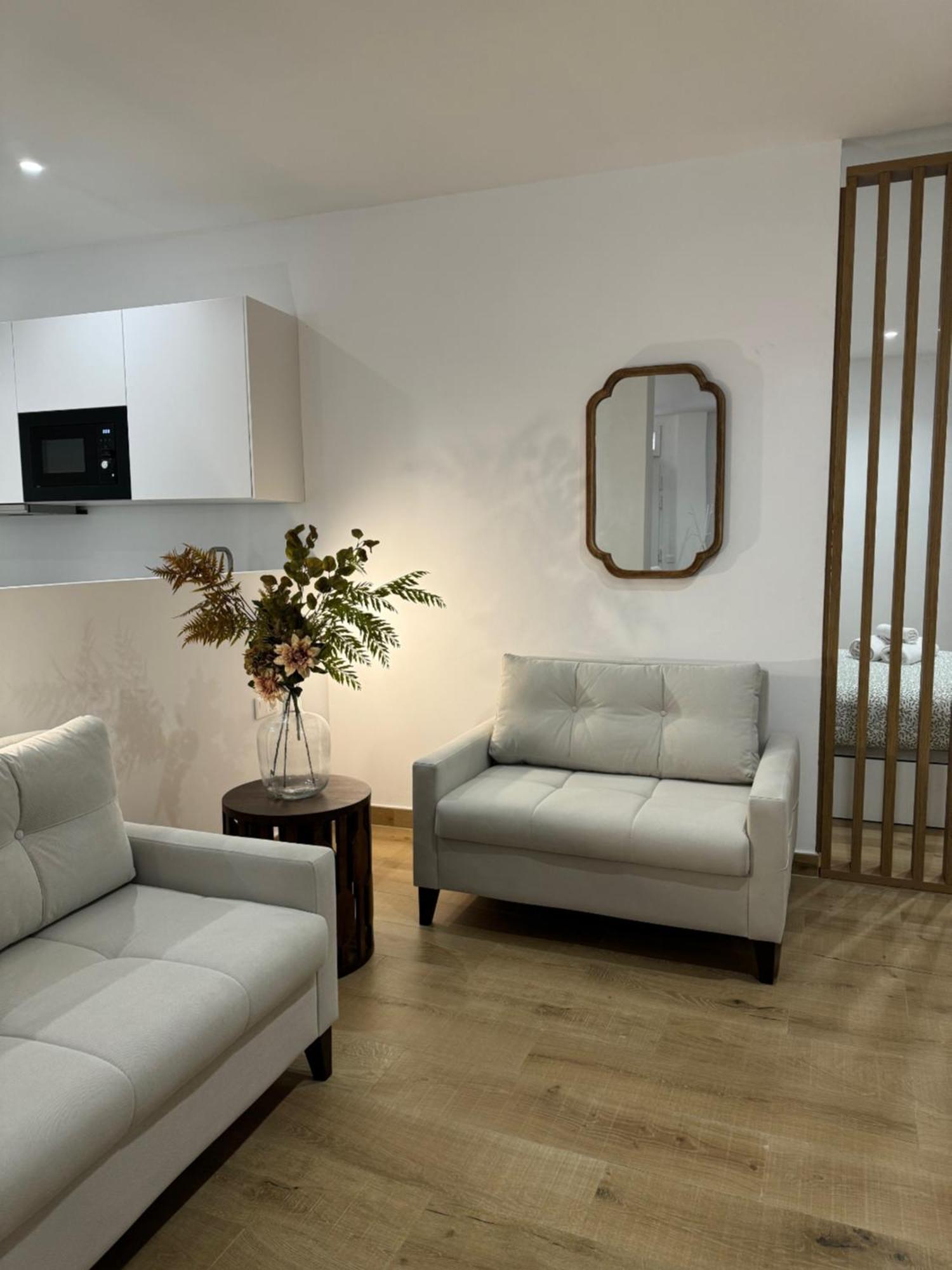 Alderete Suites Málaga Eksteriør billede